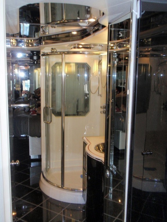 1Prevost Featherlite H3-45 Shower floor rotten upgraded larger  Shower Excalibur Coach.jpg