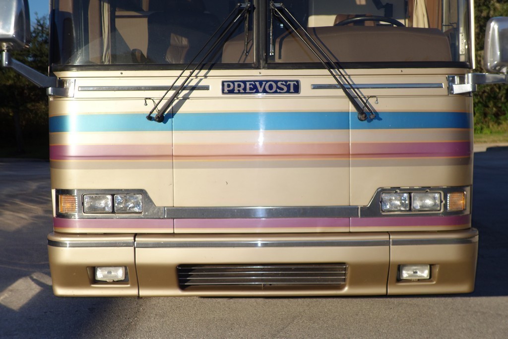 Prevost H3-45 Facelift from 1995 to 2016 done by EXCALIBUR COACH  (1).jpg